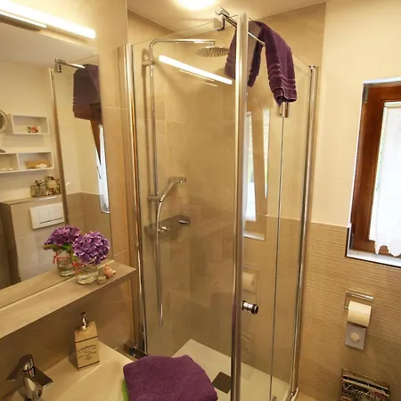 아파트 Haus Berta, Montafon 파르테넨