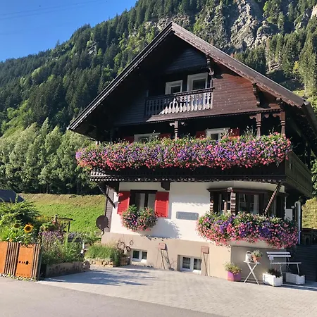 Haus Berta, Montafon Apartment