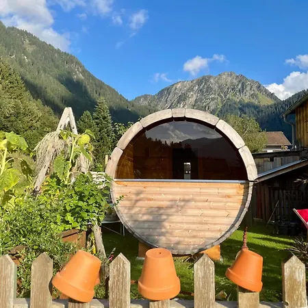 Haus Berta, Montafon شقة بارتنين
